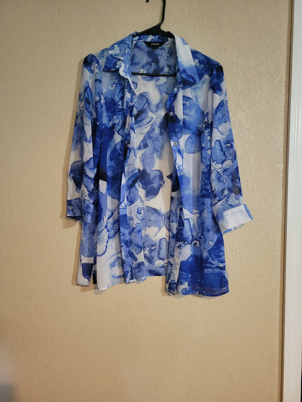 Investments Blue & White Watercolor Print Shirt
